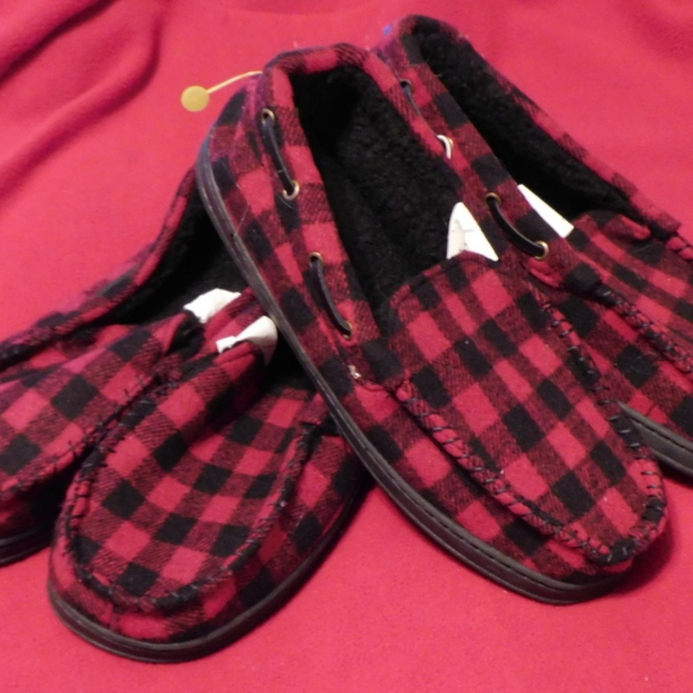 SLIPPERS 2 PAIR FOR TEN NWOT